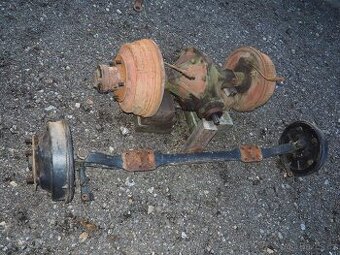 Ford V8 nákladní - přední a zadní náprava