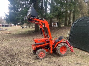 Malotraktor Kubota B7001