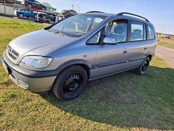 Opel Zafira 2.0 Diesel Klima 7 mist Model 2004 Nová Stk