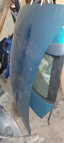 Mazda 323 F BA kapota a viko kufru