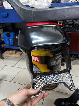 Yamaha dt125 R plasty