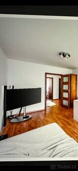 Bang & Olufsen Avant L