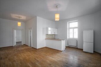 3kk Komunardů 24, Holešovice