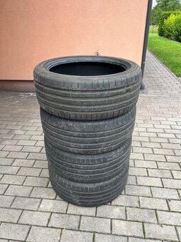 4ks letní pneu Nokian R18 225/40/18