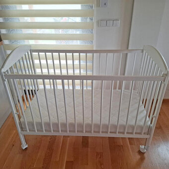 Dětská postýlka 120x60 cm vč. matrace