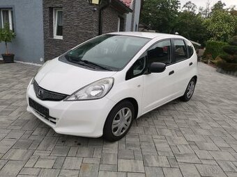 Honda Jazz 1.2i VTEC 66kw facelift - 121996km - PEKNY STAV