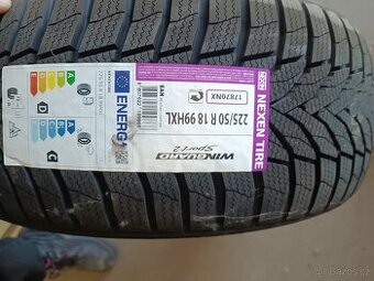 Nexen 225/50R18 Zimní