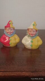 Retro šašci k opravě