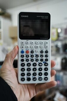 Nový CASIO GRAPH MATH+  chytrá grafická kalkulačka s Python