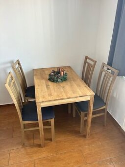 Kuchyňský stůl - masiv 110x70cm