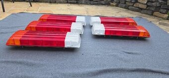 Tatra 613-nova zadní světla celá