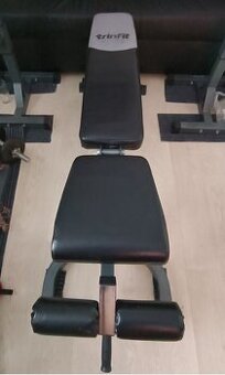 Posilovací lavice sestava, zavaží se stojanem