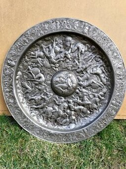 Kovova misa na zed - 1