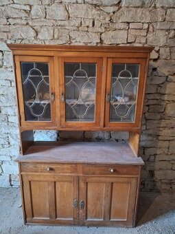 Starožitný nábytek - komoda