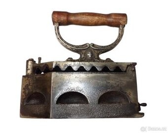 Žehlička na dřevěné uhlí - Rakousko-Uhersko