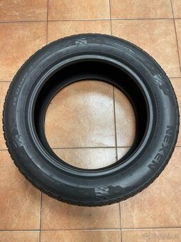 225/55R17 101V NEXEN Nblue 4SEASON, prodám 2-kusy pneu