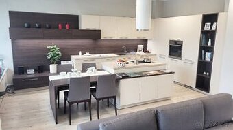 prodej vystavené kuchyňské sestavy Hanák Champagne -65%