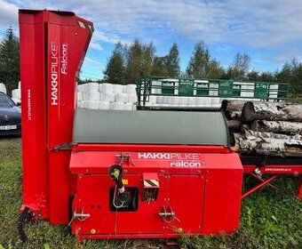 Štípací automat Hakki Pilke Falcon 35 plus podávací stůl 371