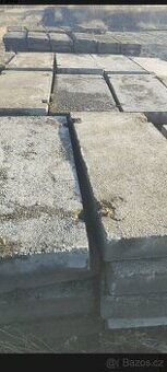 Betonové panely nabízím 400 kč za m2