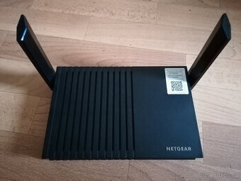 Výkonný značkový dvoupásmový Wi-Fi router Netgear RAX20