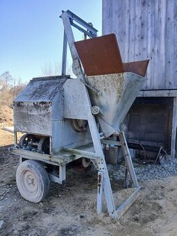 Mobilní míchačka na beton