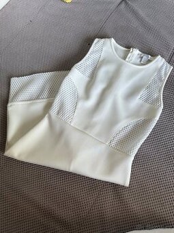 Pouzdrové šaty, XS