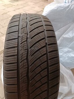 Pneu 235/55/18