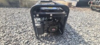 Výkonná elektrocentrála 380 i 220