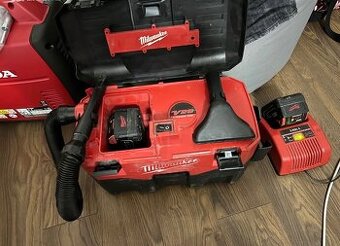 Milwaukee M28 akuvysavač + 2 baterie M28 + nabíječka