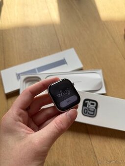 Apple Watch 10 46mm GPS stříbrné