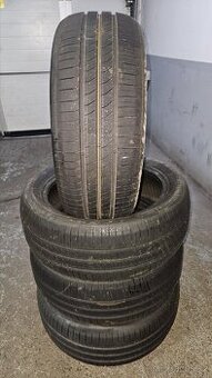 Prodám letní pneumatiky Nexen 215/50/R18. Nejeté.