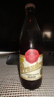 Staré pivo Plzeň 12 originál neotevřené + kastl