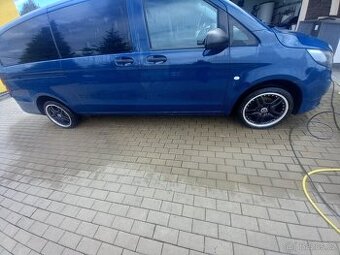 Prodám alu kola s pneu na Mercedes