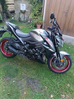 Suzuki GSX S 1000