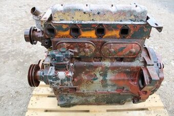 Zetor 8011 8045 motor díly z něj