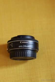 Canon EF-S 24mm f/2.8 STM