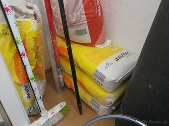 weber nivelit - samonivelační podlahová hmota s vláknem - 1