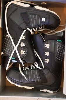 Boty na snowboard Burton