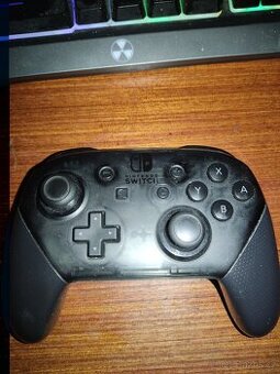 Nintendo Switch Pro controller
