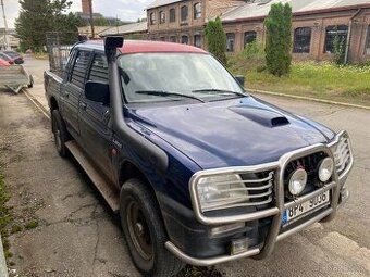 Mitsubishi L200