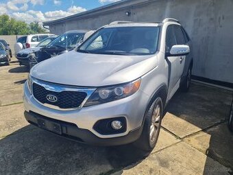 SORENTO 2,2 crdi 145 kw - automat - 7 mist- vada motoru