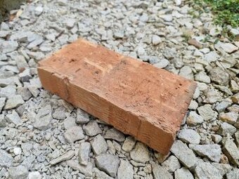 plné pálené cihly asi 150ks - 1