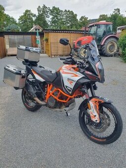 KTM 1290 Super Adventure r