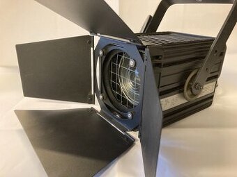 Divadelní-pódiový reflektor Spotlight Area 12