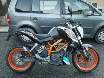 KTM DUKE 390