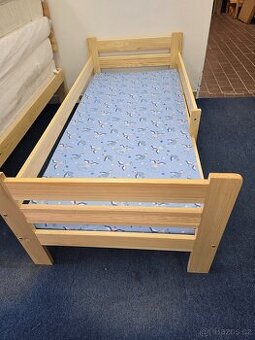 Prodám novou dětskou postel 90x200 s roštem a matraci