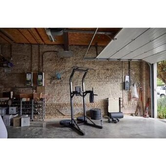 Hrazda, bradla, břicho