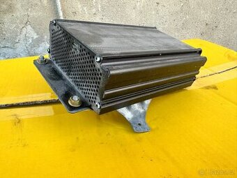 Audi TT 1 Náhradní díly 8N - Orig. Zesilovač Bose 8N8035223