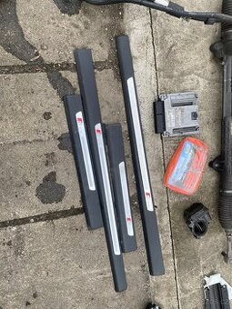 S-line prahové lišty Audi A6 C6 4F