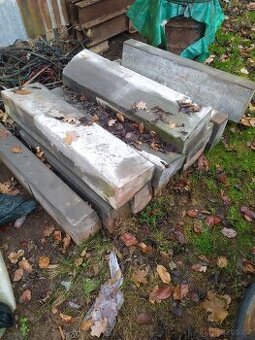 Silniční obrubníky